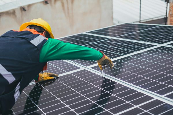 L'entretien de panneaux solaires : maximisez leur efficacité !