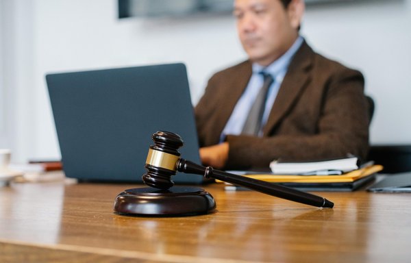 Avocat en droit des affaires à Annecy : expertise sur mesure